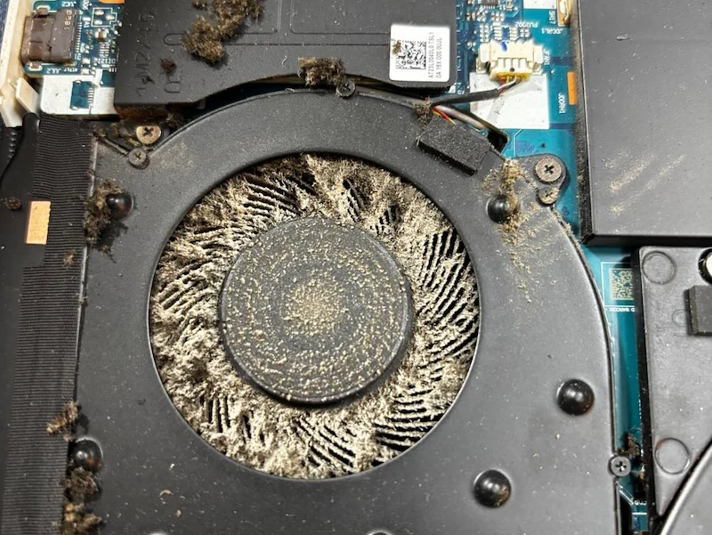 Curățare laptop și PC la domiciliu
