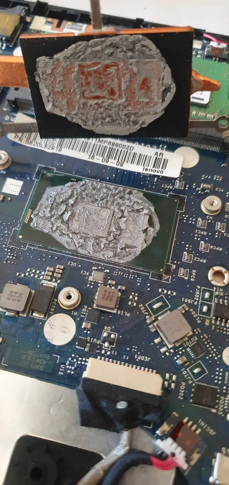 Curățare Internă Lenovo 110-15ISK – Pastă Termică Nouă și Temperaturi Normale