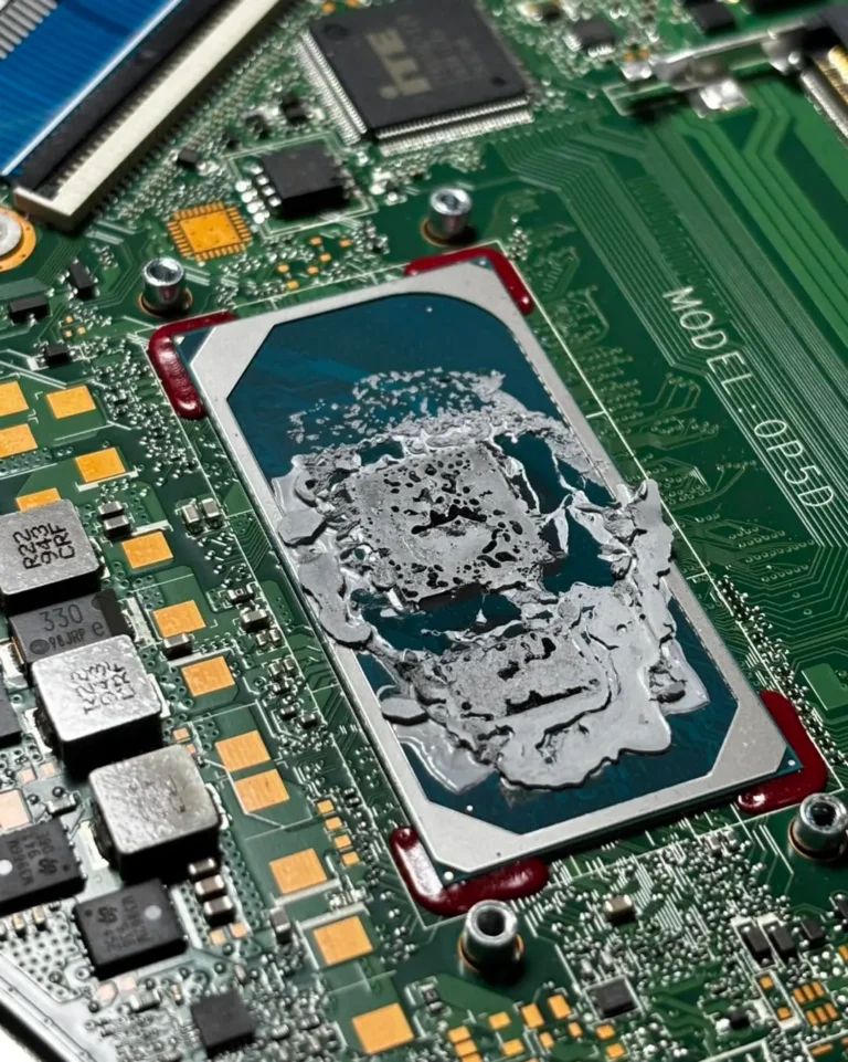 Curățare + inlocuire Pastă Termică și Instalare Windows HP 15S-FQ
