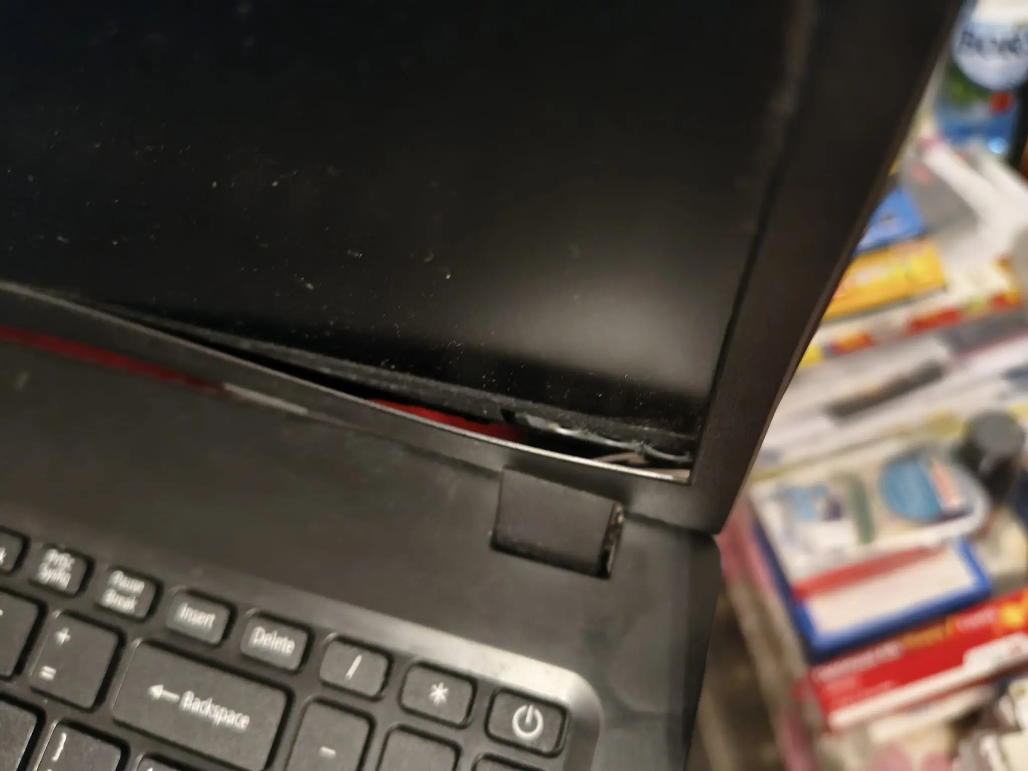 Balama rupta Acer Aspire A315-56 inainte de reparatie